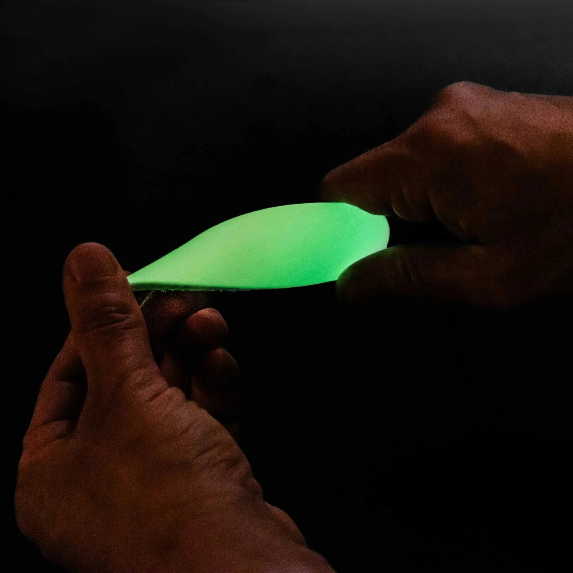 Glow In The Dark Acrylic Paint - Green Glow - Angelus Direct
