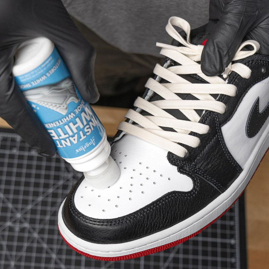 Applying Angelus Instant White to a white leather Jordan 1