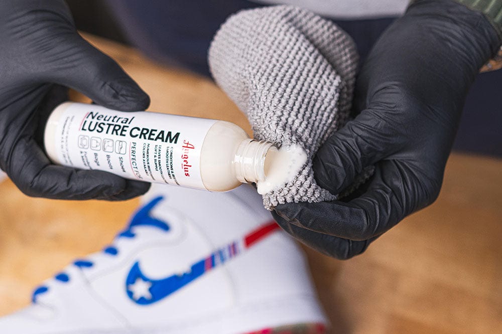 how to put shoelaces on jordans