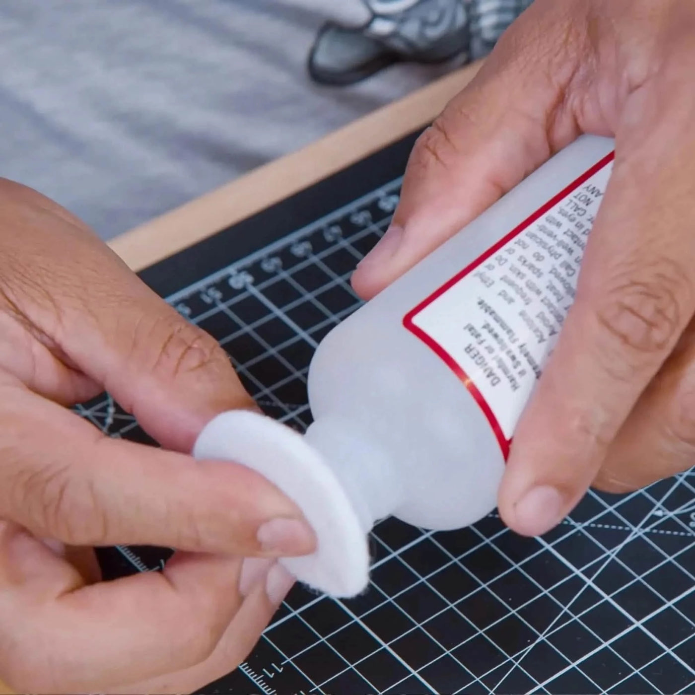 Angelus Direct Leather Preparer and Deglazer 5 oz. Cleaner